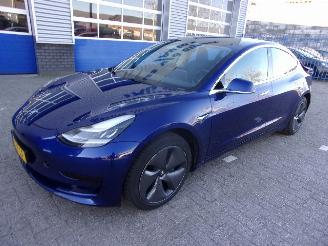Coche siniestrado Tesla Model 3 RWD PLUS 60KW PANORAMA 2020/9