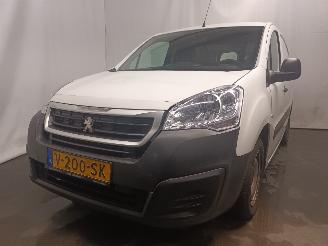Vaurioauto  commercial vehicles Peugeot Partner Partner (GC/GF/GG/GJ/GK) Van 1.6 HDI, BlueHDI 75 (DV6FE(BHW)) [55kW]  =
(07-2011/12-2018) 2018/9