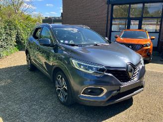 Ocazii autoturisme Renault Kadjar 140 pk automaat 59dkm spuitwerk  intens bose NL papers 2019/1